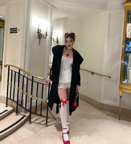 Sophie Silva star beautiful image