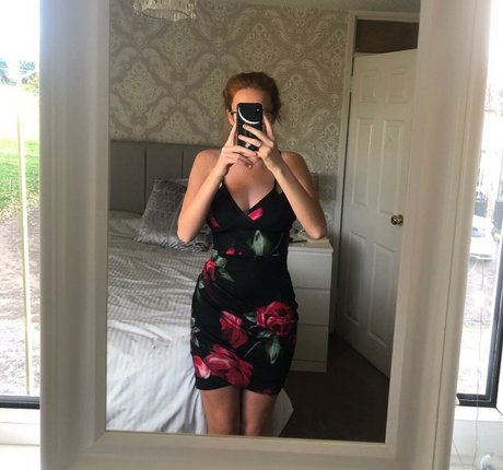 Alicia Ivatt nude model archive