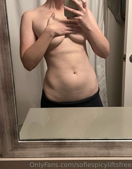 busty ebony onlyfans hot nude photo