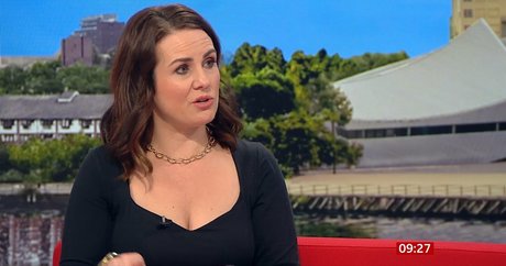 Nina Warhurst model sexy photo