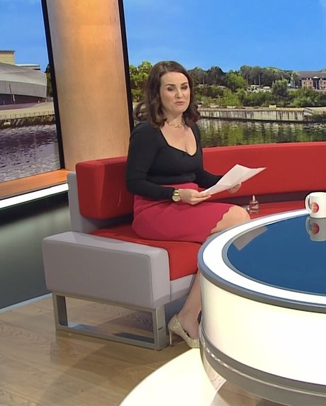 Nina Warhurst model pretty image