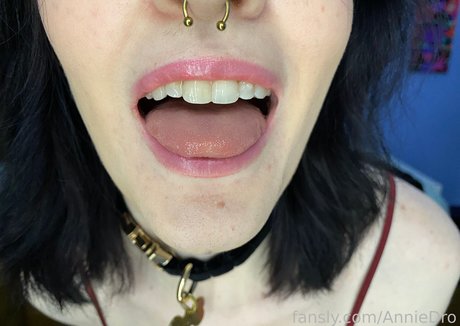 AnnieDro pornstar sexy picture