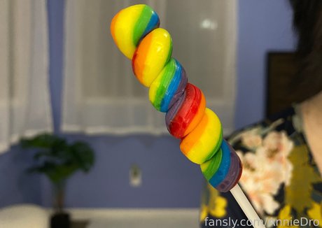 AnnieDro nude pornstar photo