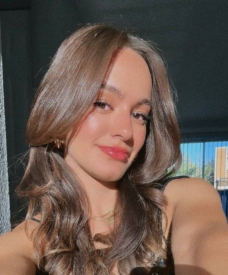 Andrea Guti rrez model nude photos