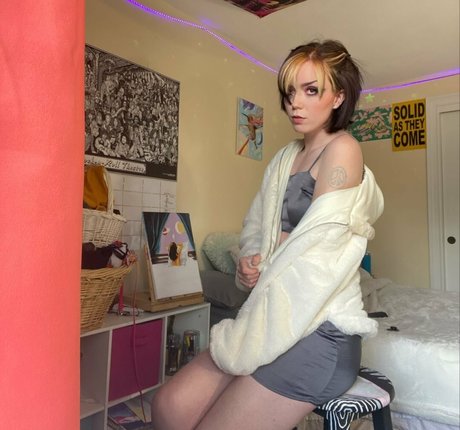 Gwencoc0 model hd photos