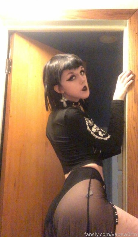 vapew0rm star naked gallery