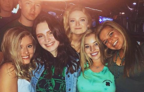 honeyiced pretty model galleries