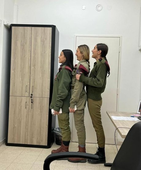 May Cohen nice model image