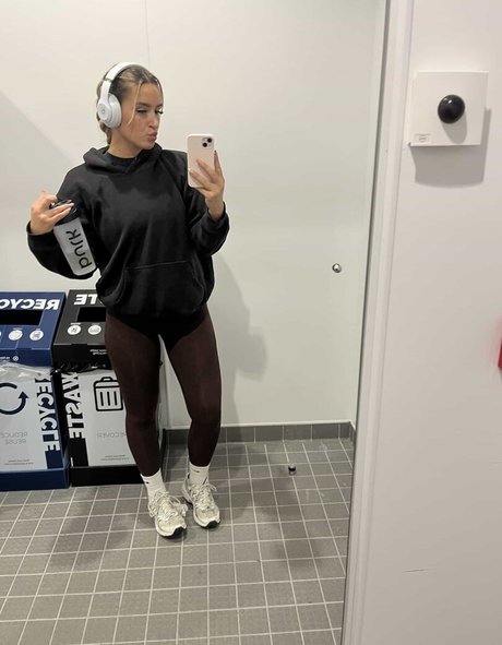 Hol Grace sex pornstar images