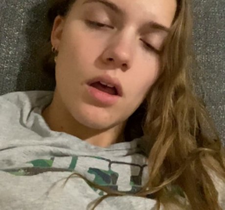 urmaid model hd images