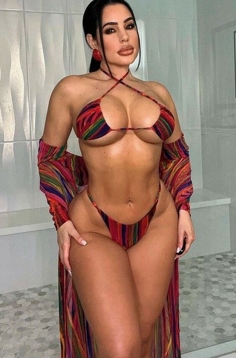 Stephanie Ball model nudes picture