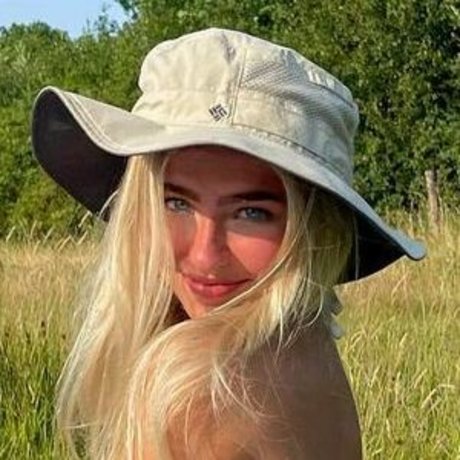 Danique Hosmar star beautiful pics