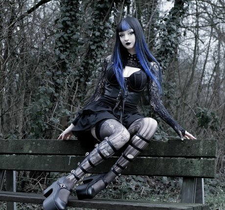 CreepyCassy model porn picture