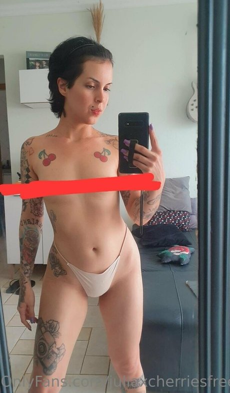 juliaxcherriesfree hd star img