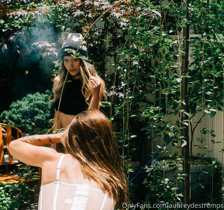 teen blowjob onlyfans free nude gallery