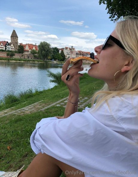 lovelylifeoflola sexy pornstar pictures