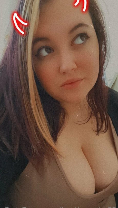 brattysocks69 Quick model image