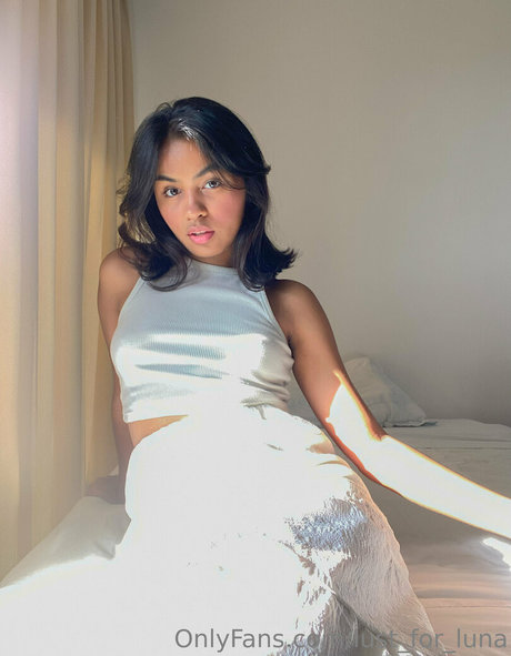 luna foot goddess nice model pictures