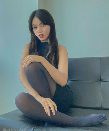 luna foot goddess star naked picture