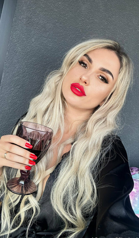 jennifer official pornstar erotic images