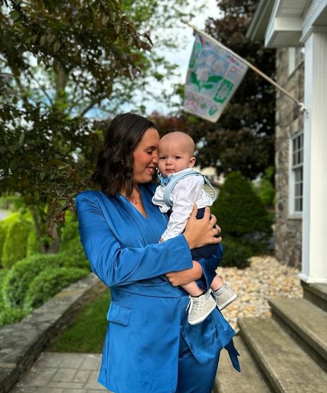 Monica Gonzalez star exclusive photo