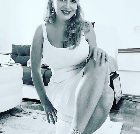 Berina Fati star adult gallery