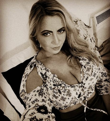 Berina Fati pretty pornstar gallery