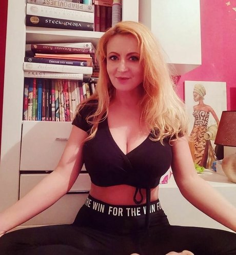 Berina Fati star porn photos