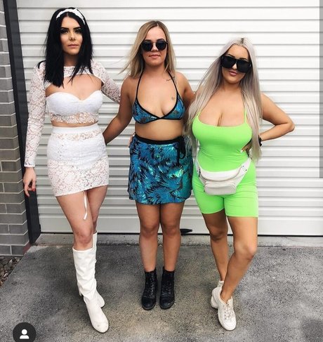 perfect shemale onlyfans hot gallery