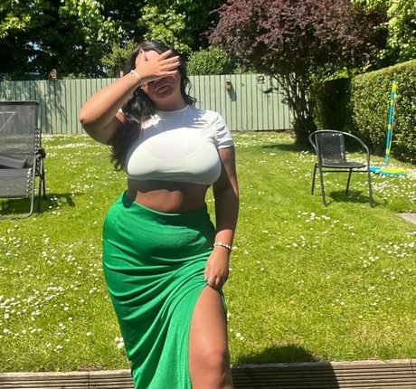 caravernon erotic model archive