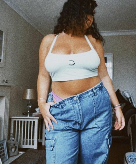 caravernon pornstar nudes pic