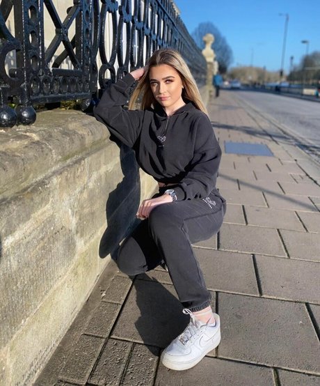 Alex Estelle pornstar erotic image