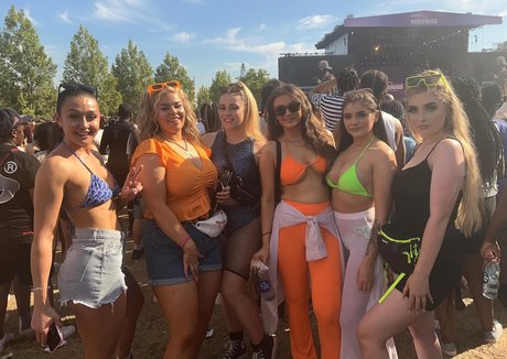 Alex Estelle art model photos