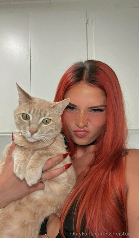 ssheistoriaa pornstar beautiful pics