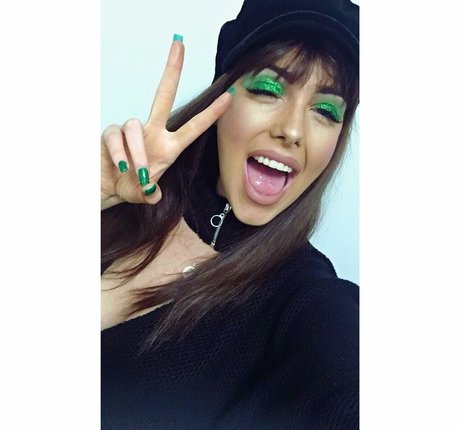 Bobbie Cook erotic pornstar pics