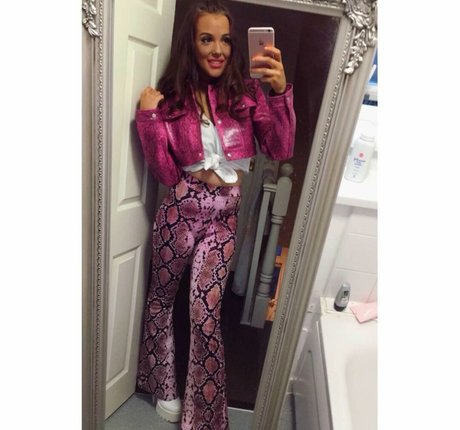 Bobbie Cook hd model image