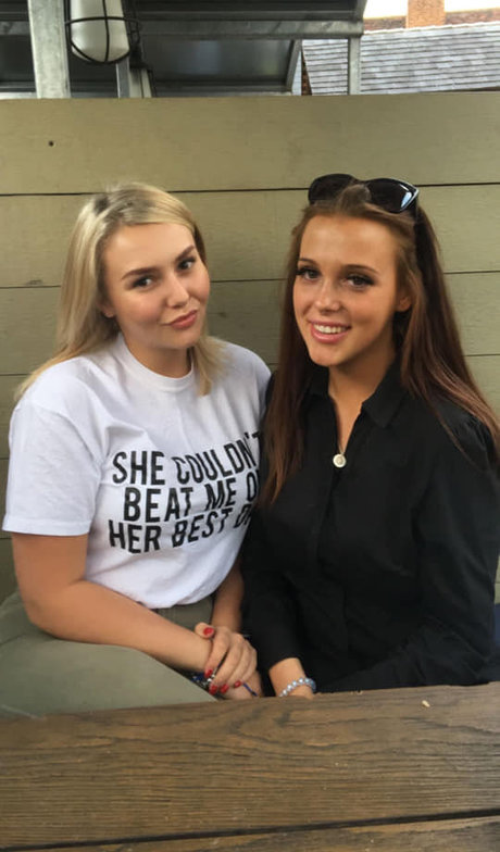 Bobbie Cook model perfect image