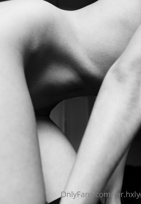 mr hxly model adult photos