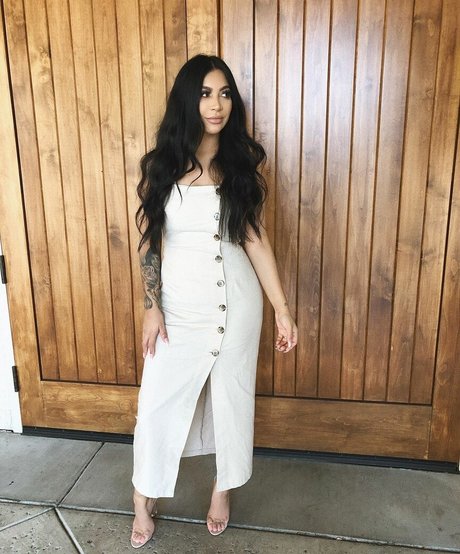 Evettexo model erotic pics