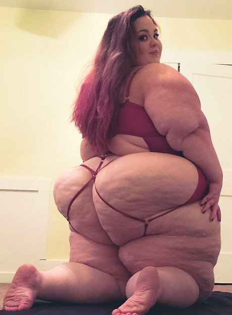 bubblybooty model xxx galleries