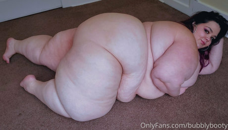 young ebony onlyfans naked images