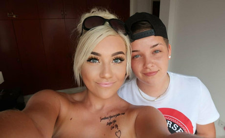 reallesbiansx pretty actress photos