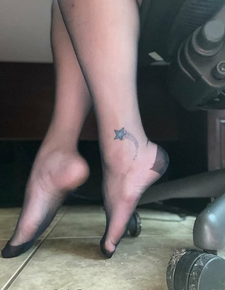 mistresscherry81 exclusive actress picture