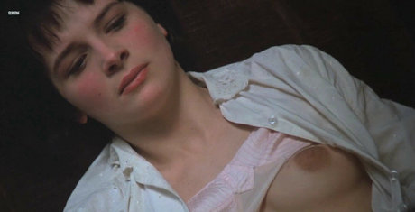 Juliette Binoche exclusive model gallery