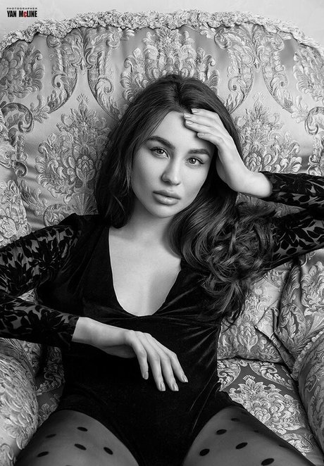 Yan Mcline pretty star images