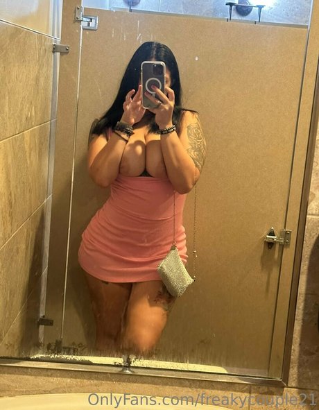 freakycouple21 model beautiful galleries