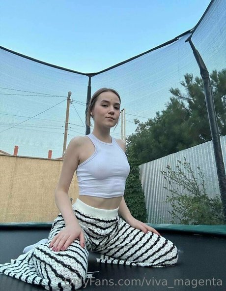 tiny onlyfans hot porn pic