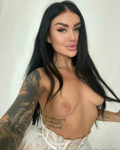 crossdresser onlyfans beautiful nude image