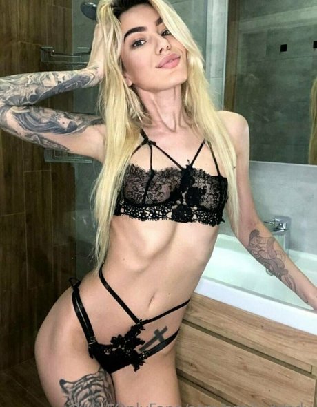 shemale deepthroat onlyfans sex galleries