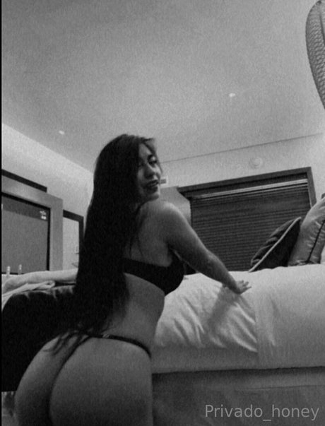 privado honey beautiful actress photo